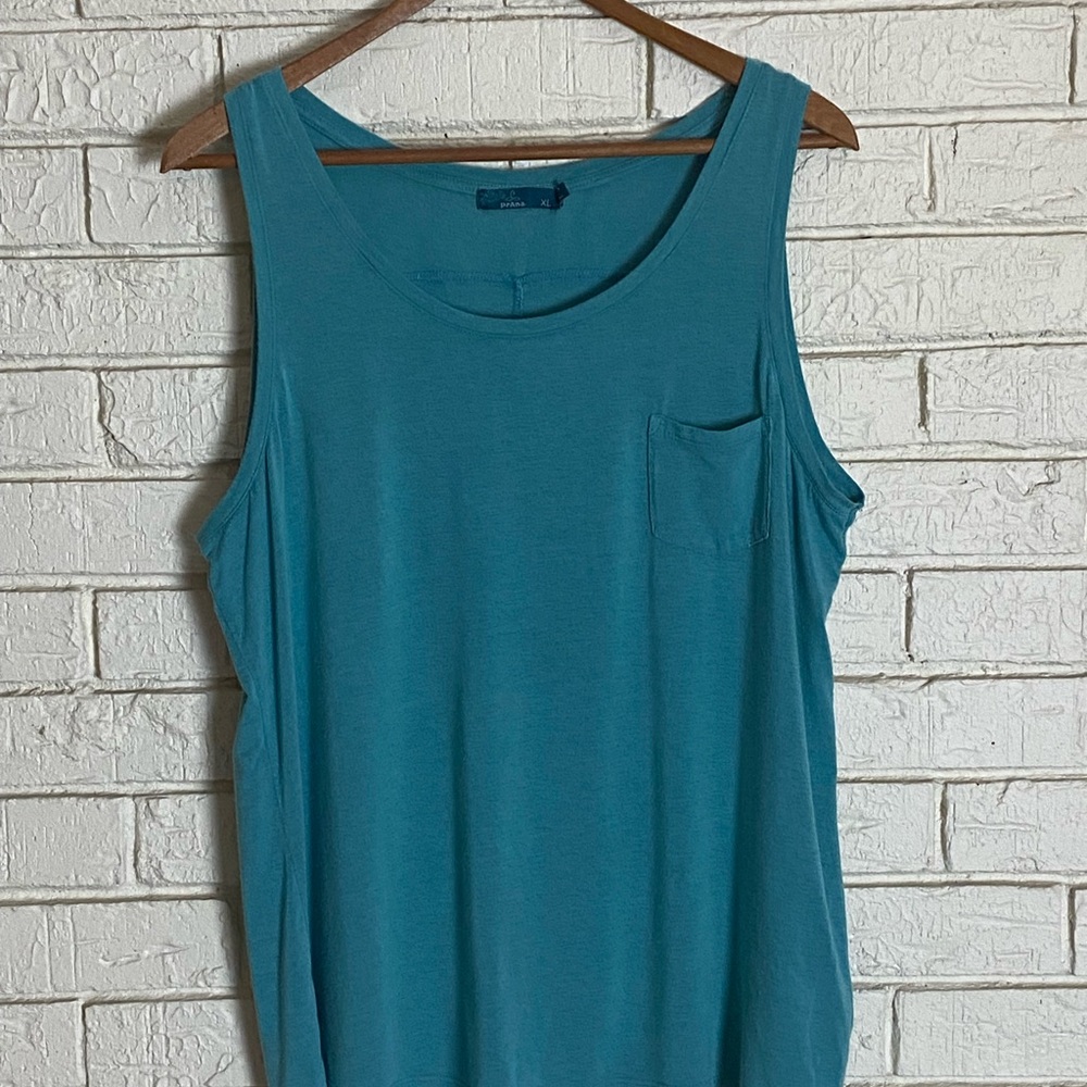 prAna Women's River Rock Blue Foundation Scoop Neck Tank - Picture 4 of 5